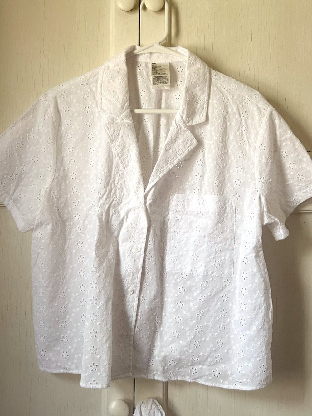 NWOT H&M Eyelet Set Button Top and Shorts White Eyelet Lace